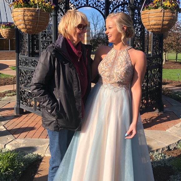 Prom Dress for Sale!!! - Picture 2 of 4